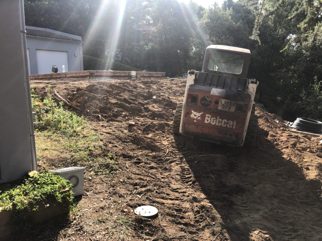 Jardín con fuerte pendiente en Matadepera